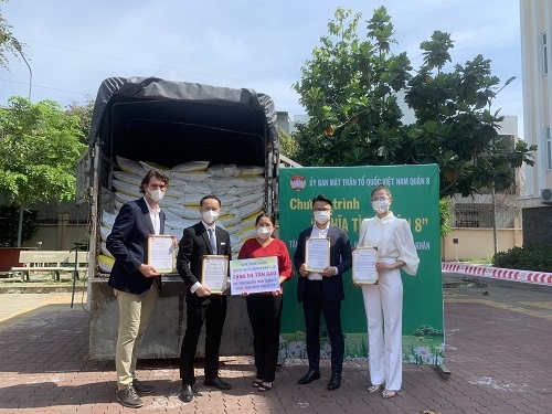 Overseas Vietnamese in Australia connect friends to donate 12 tons of rice for Ho Chi Minh City